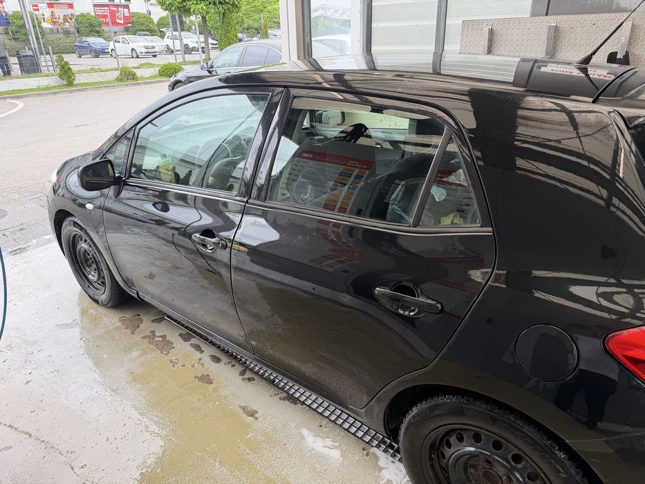 TOYOTA Auris 0 — imagine 3