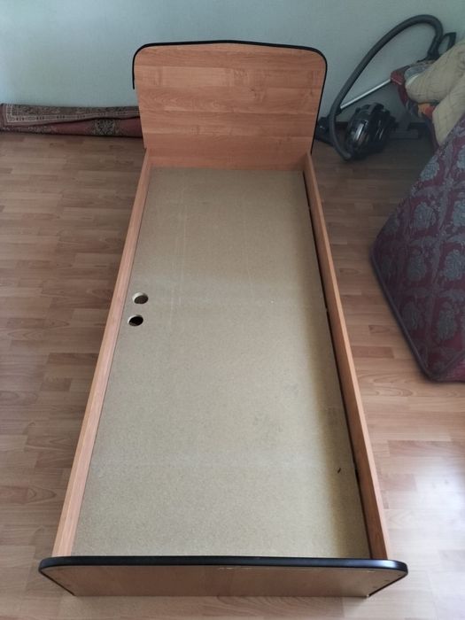 Кровать одноместное