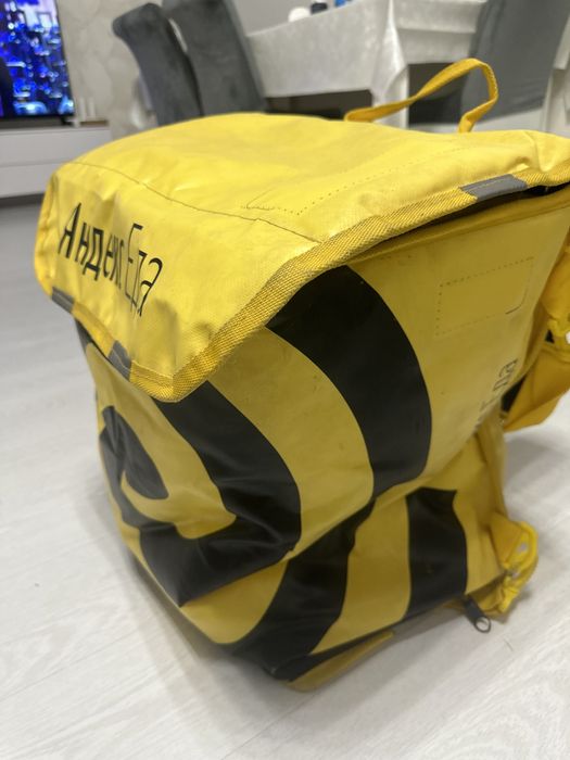 Переноска для Яндекс еда