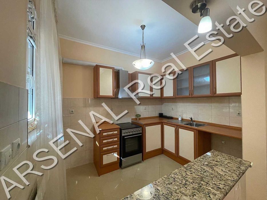 Дава се под наем Къща в София, Симеоново - 580 кв.м за 2700 € - Снимка #1