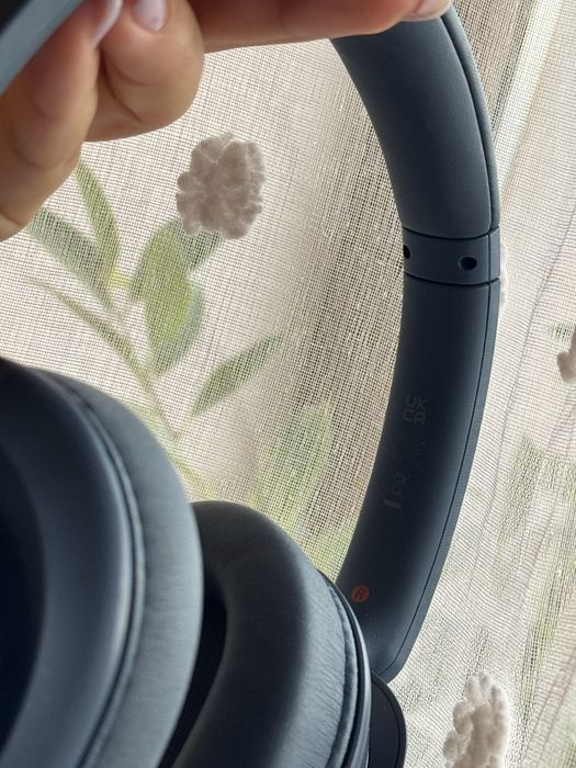 Casti Sony over-ear