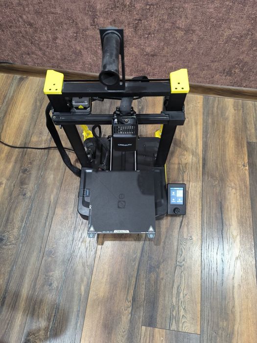 Продам 3д принтер Creality Ender 3v3se
