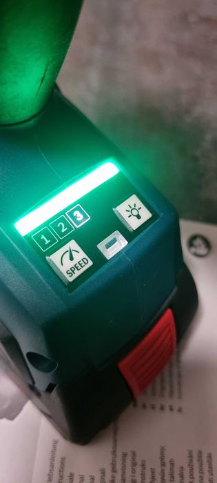Акумулаторен Безчетков Ударен Гайковерт BOSCH PROFESSIONAL GDS 18V-1050 H 18 V, 1050.00 nm