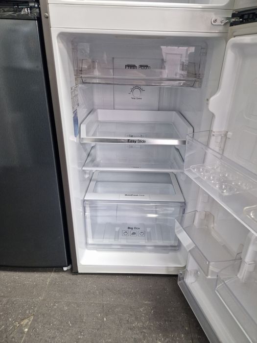 Хладилник с горна камера Samsung No Frost