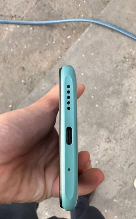 Poco C40 4/64GB srochni sotiladi