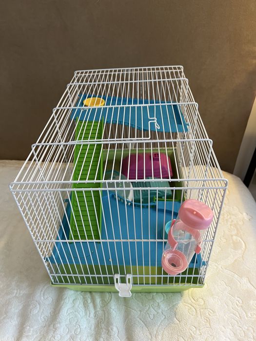 Продаётся клетка для хомяка