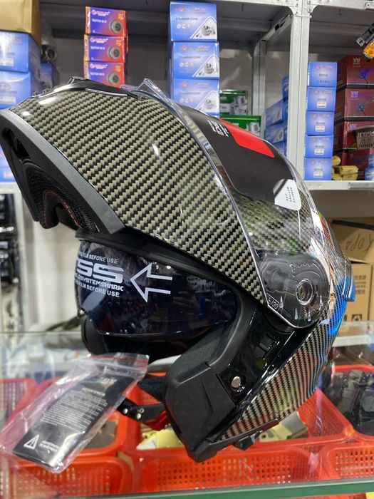 Har hil o’lchamdagi Kaska, Visor va Niqoblar