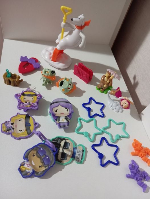 Игрушки из Киндер сюрприза