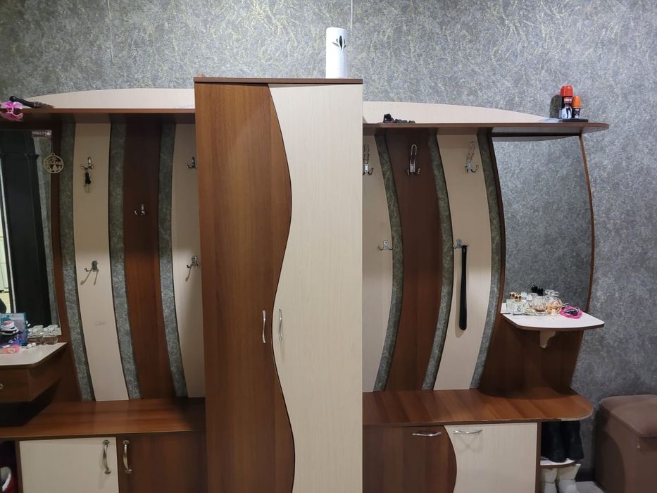 Продам прихожку.