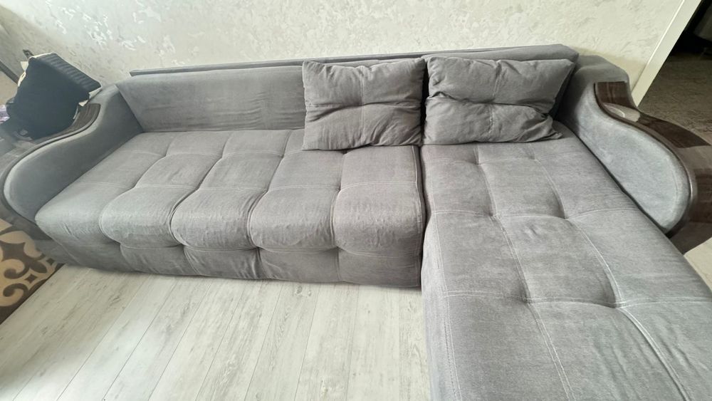 Продам диван цвет темно серый