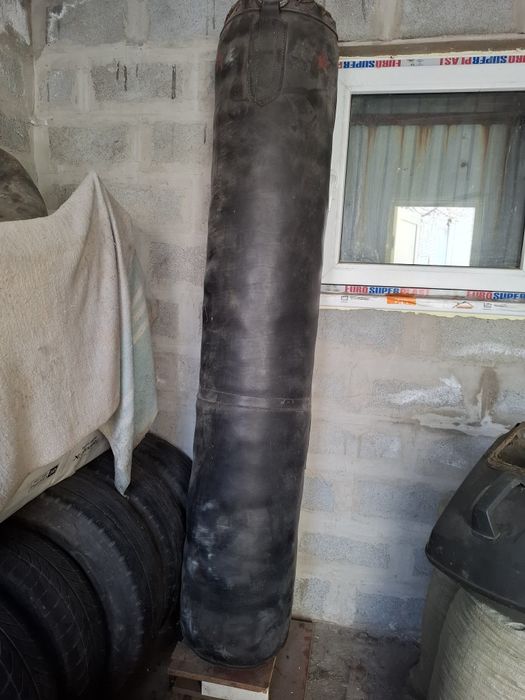 Для бокса мешок и перчатки