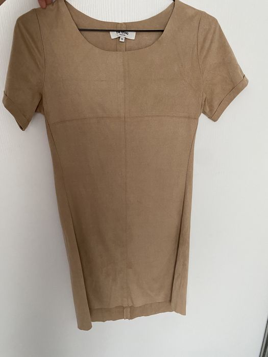 Рокля на марка Mango