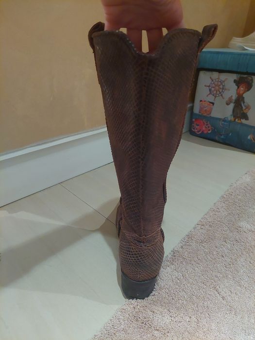 Ботуши от естествена кожа