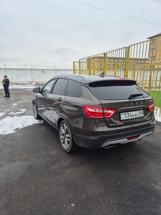 Продаётся lada vesta cross SW .