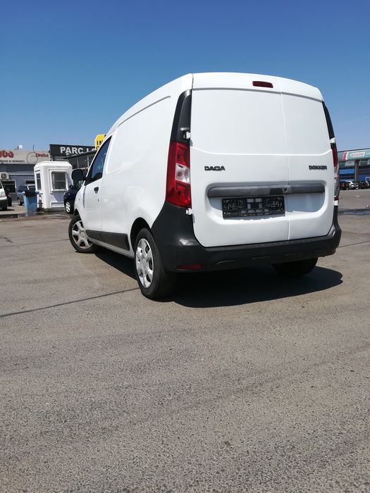 Vând Dacia Dokker