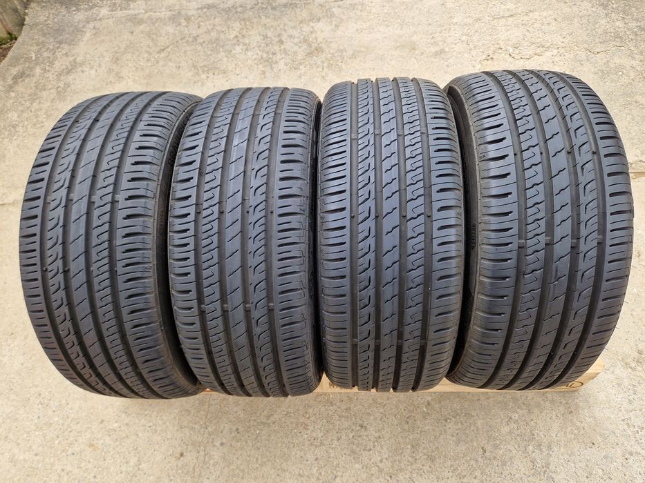 4anvelope vara 205 45 17(aprx noi) Barum 2020