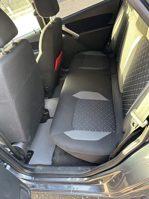 Лада Гранта FL