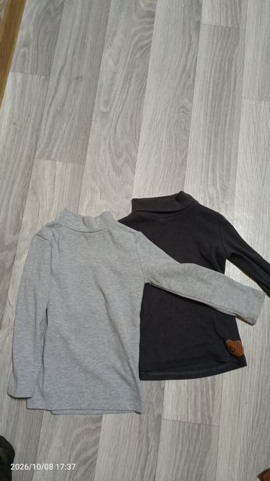 Продам детские теплые вещи