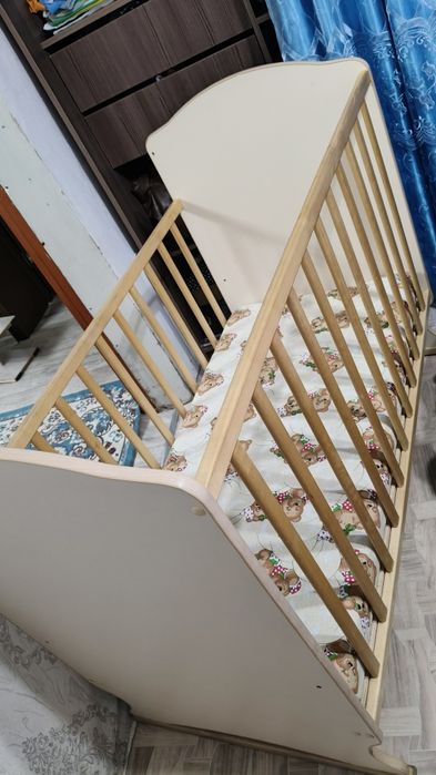 Детская кровать б/у