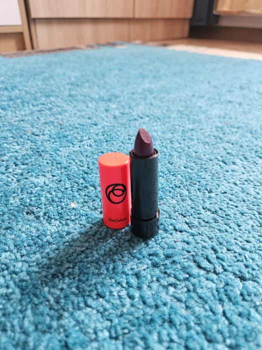 Ruj Oriflame mov închis