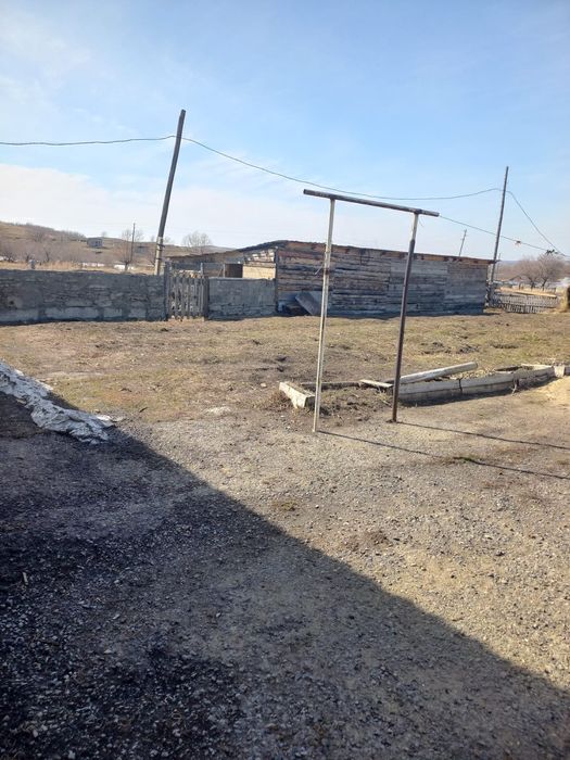 Кен жайлы улкен уй