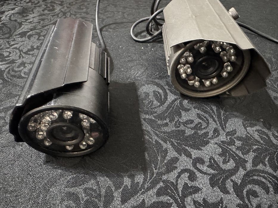 Camere video wifi wireless 70 lei ambele