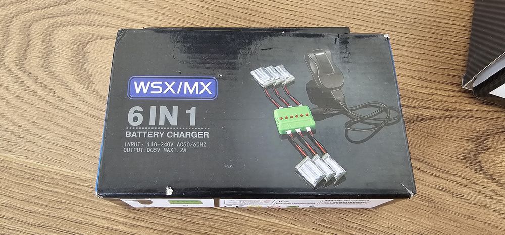 дрон f1c-WiFi, С три батерии3.7v 850mAh