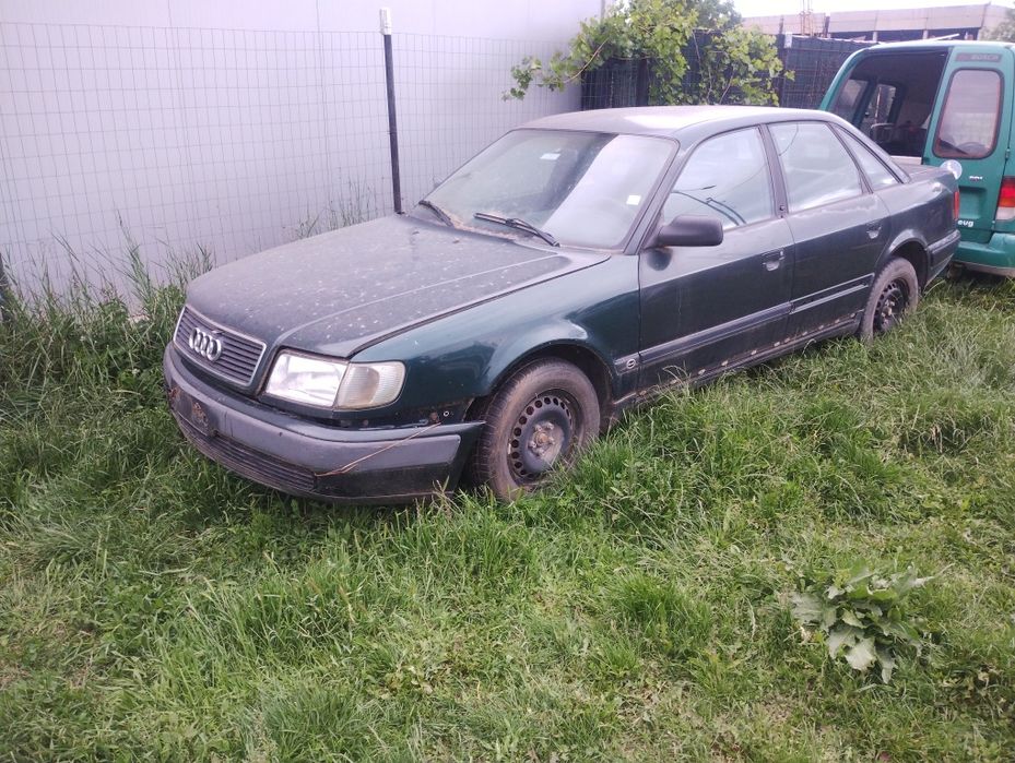 Ауди 100 на части