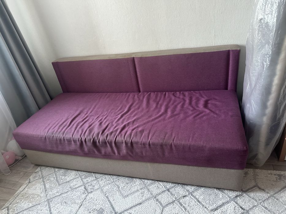 Продам диван в хорошем состоянии