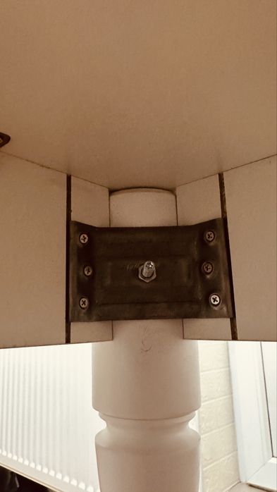 Стол обеденный белый 150х150