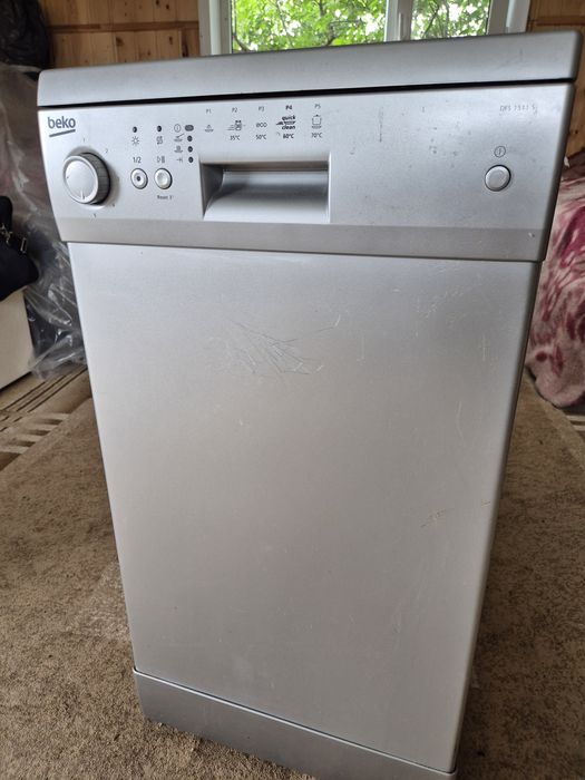 Продам посудомоечную машину