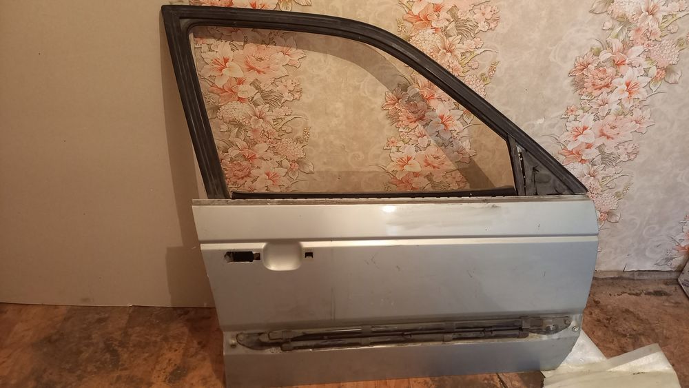 Продам дверь пассат б3