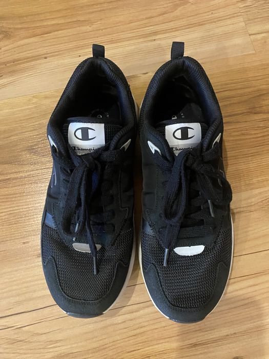 Мъжки маратонки-Champion-размер 40!