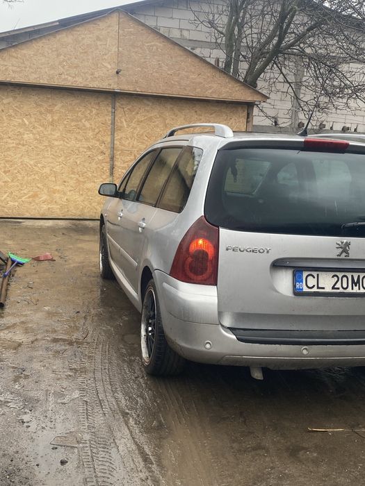 Vand sau schimb peugeot