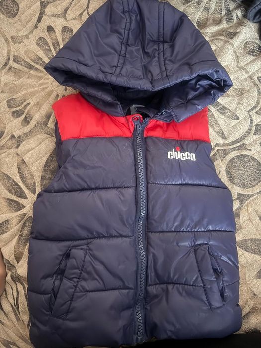 Жилетка, безрукавка