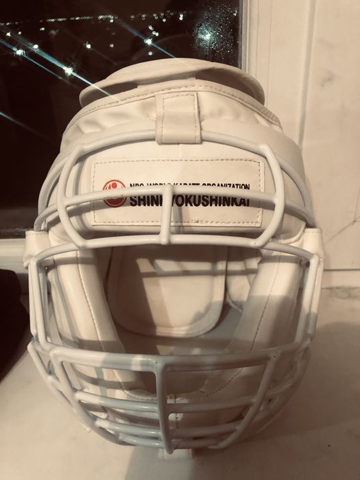 Продам!Шлем Каратэ с пластиковым зебралом