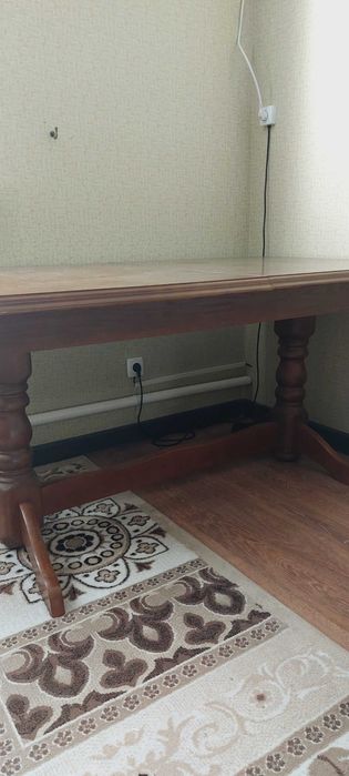 продается стол гостевой