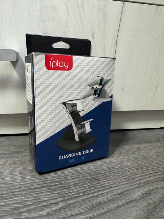 Зареждаща Dock станция за джойстици PS5