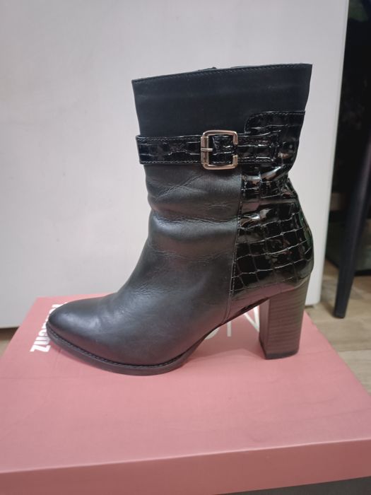 Дамски боти 38 номер два модела