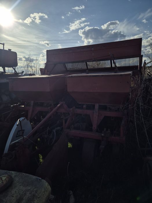 Продам картофелесажалку