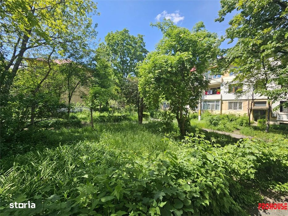 Aleea Parcului-Razboieni,  2 Decomandate