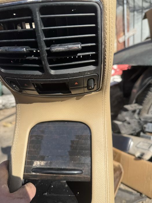 MERCEDES C219 CLS барче ключалки стоп предно стъкло