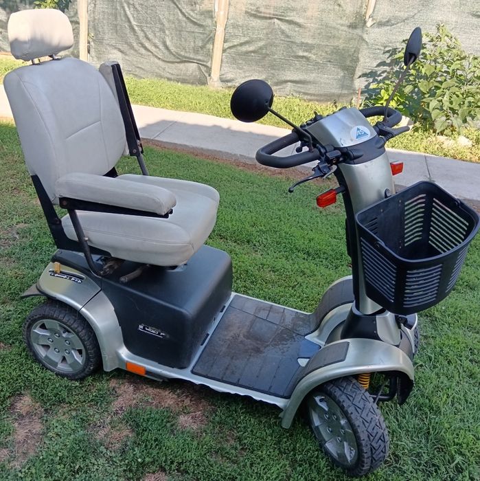 Scuter, cărucior electric pt persoane cu dizabilități locomotorii, dificultăți de deplasare