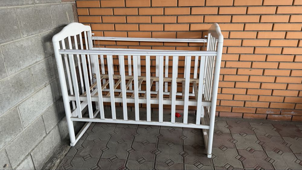 Отдам бесплатно детский манеж