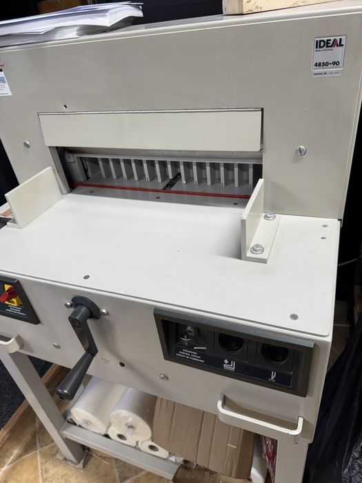 Ghilotina hartie Ideal 4850-90