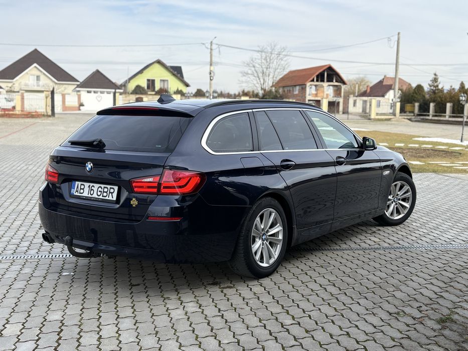 Bmw seria 5 F11 520d 184cp an 2011 Accept și schimburi