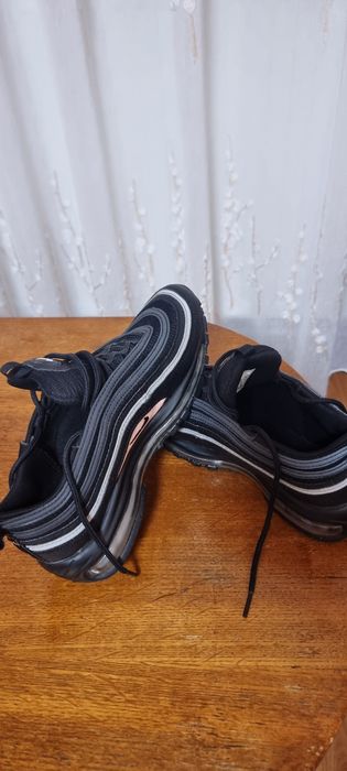 Vând adidași Nike Air Max, ca noi, mărimea 39