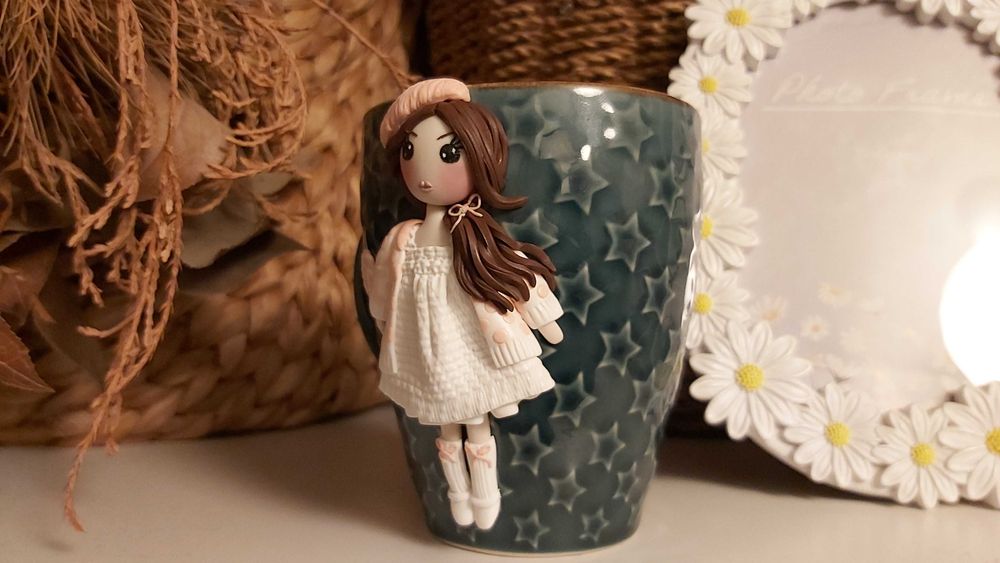 Cadou deosebit pentru fetite, sotie/iubita cana papusa handmade