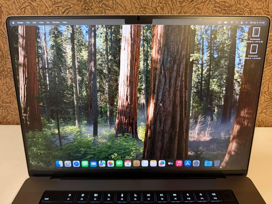 Продавам MacBook Pro 16″ 2021, M1 Pro 10 Cores, 16 GB, 16 core GPU