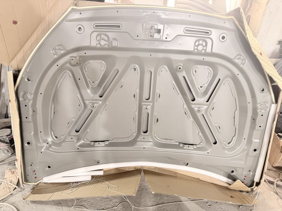 Капот новый Jetour x70